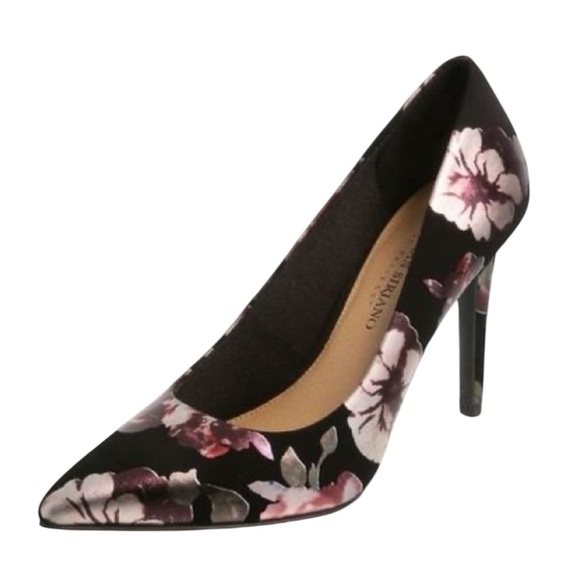 Christian Siriano Shoes - 🌺 CHRISTIAN SIRIANO for Habit pointed pump heels featuring dark floral 7.5